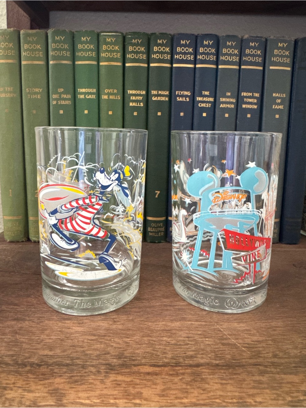Vintage 1996 Disney World 25th Anniversary Glasses Goofy MGM Studios Retro Set 2